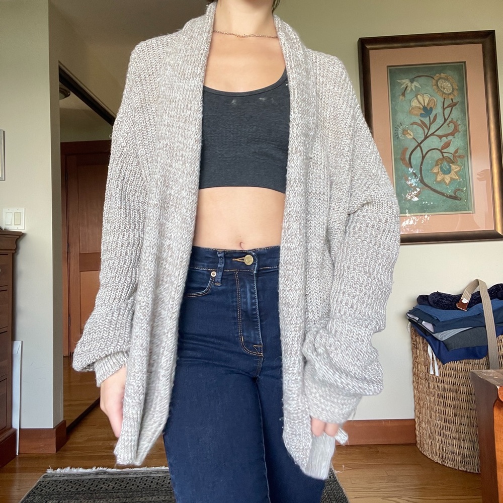 Cardigan - Picture 2 of 7